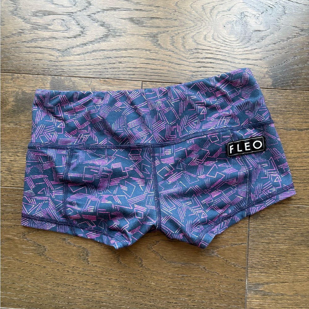 Fleo Women's Athletic Shorts in Navy with Pink Geometric Print
